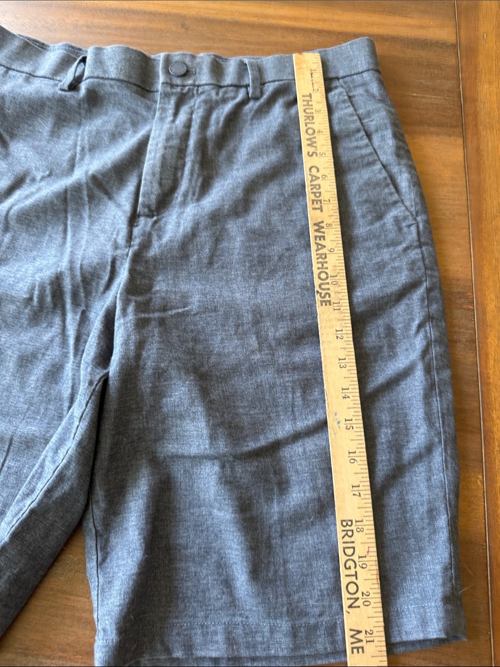 Banana Republic Men's Charcoal Gray Shorts -Size 34 - Picture 8 of 9